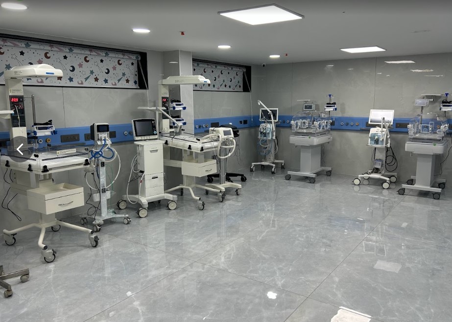 Neonatal Intensive Care Unit at Well Baby